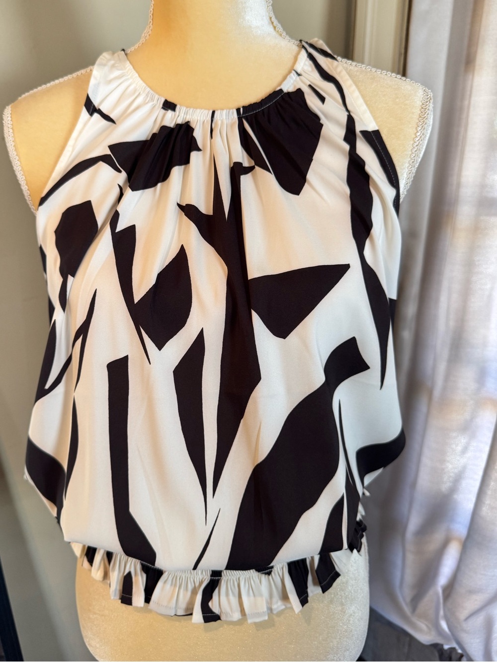 NWT EXPRESS Sleeveless Halter Style Top with Elasticized Waist Black & White L